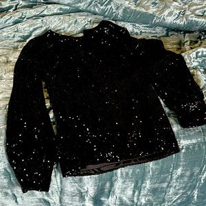 Ships immediately for the Holidays. Never worn full sequined party tunic.